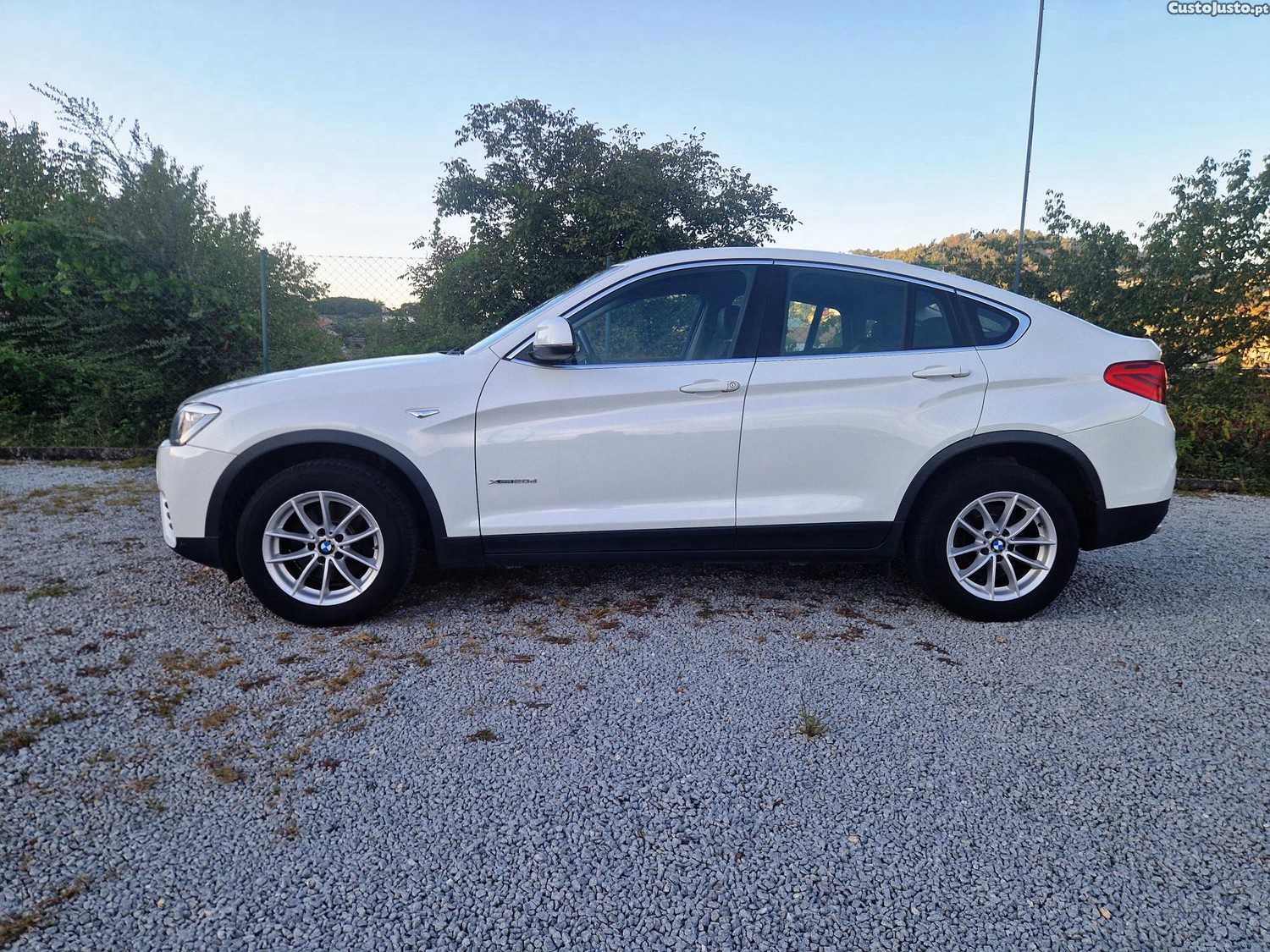 BMW X4 20 d xDrive Auto Nacional - 16 foto 2