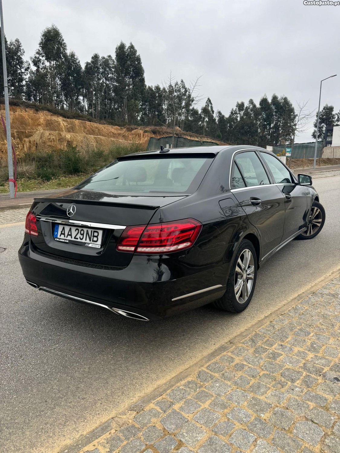 Mercedes-Benz E 300 Bluetec Hybrid — fotografia 9