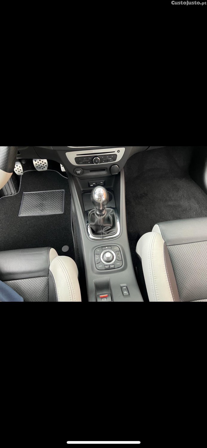 Renault Mégane COUPE 1.6 dci 130 cv GT LINE /BOSE — fotografia 4