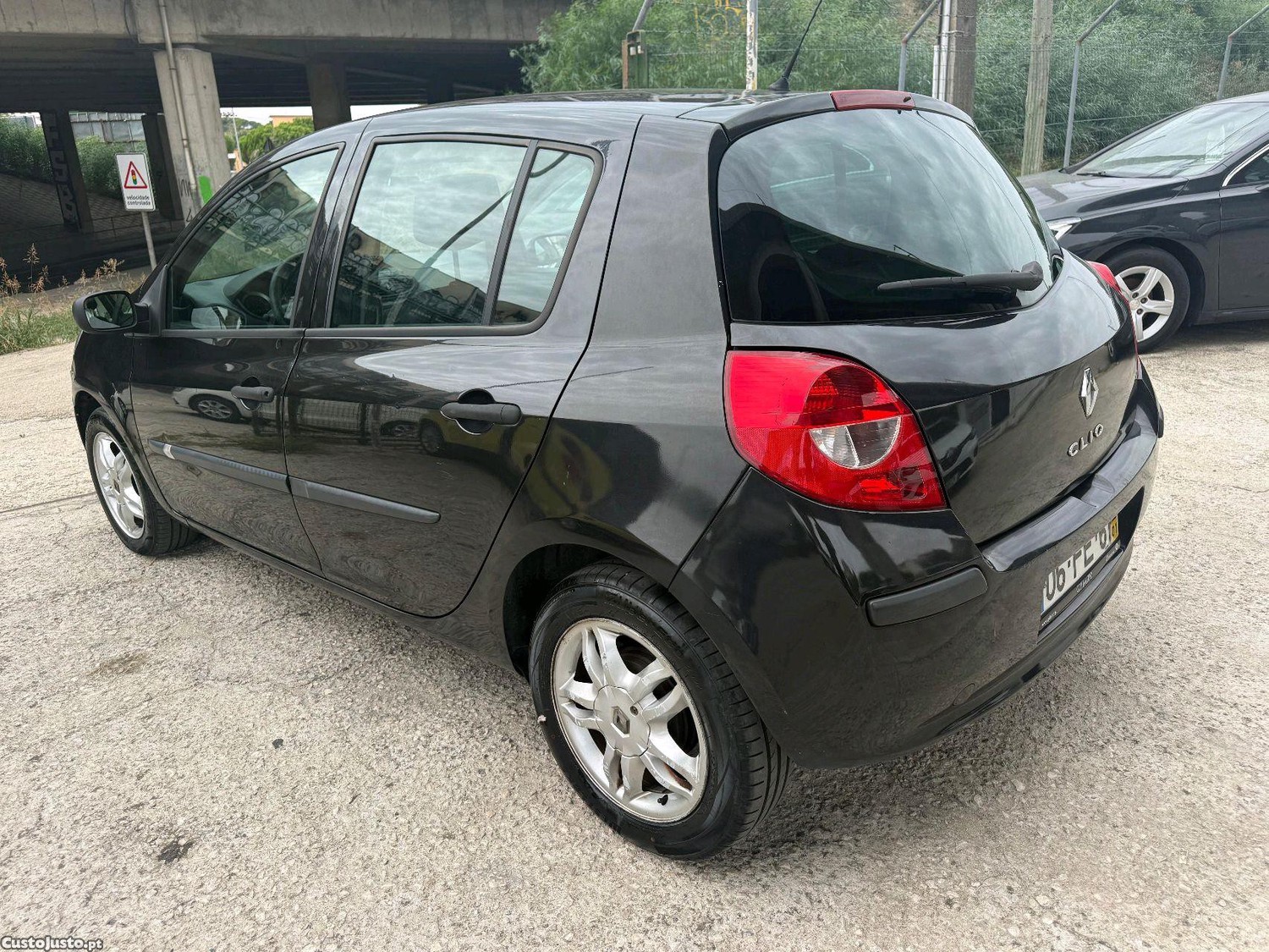 Renault Clio 1.5 dci - 08 foto 3