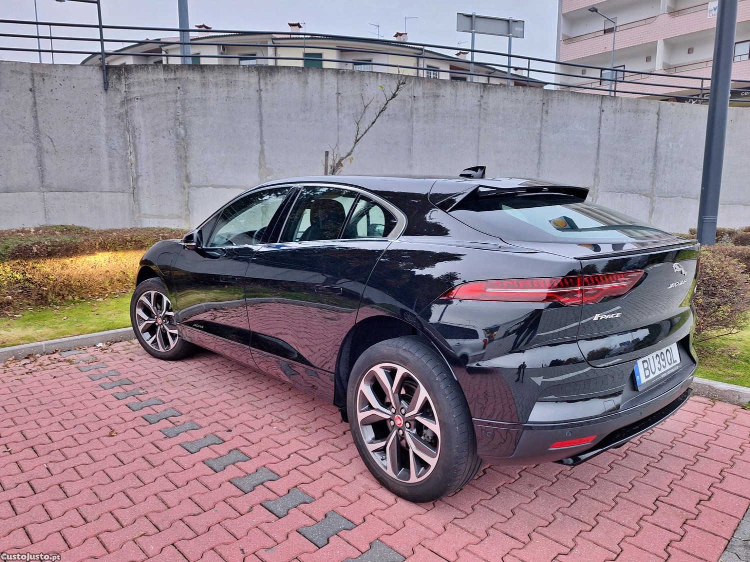 Jaguar I-Pace EV400 - 19 — photo 3
