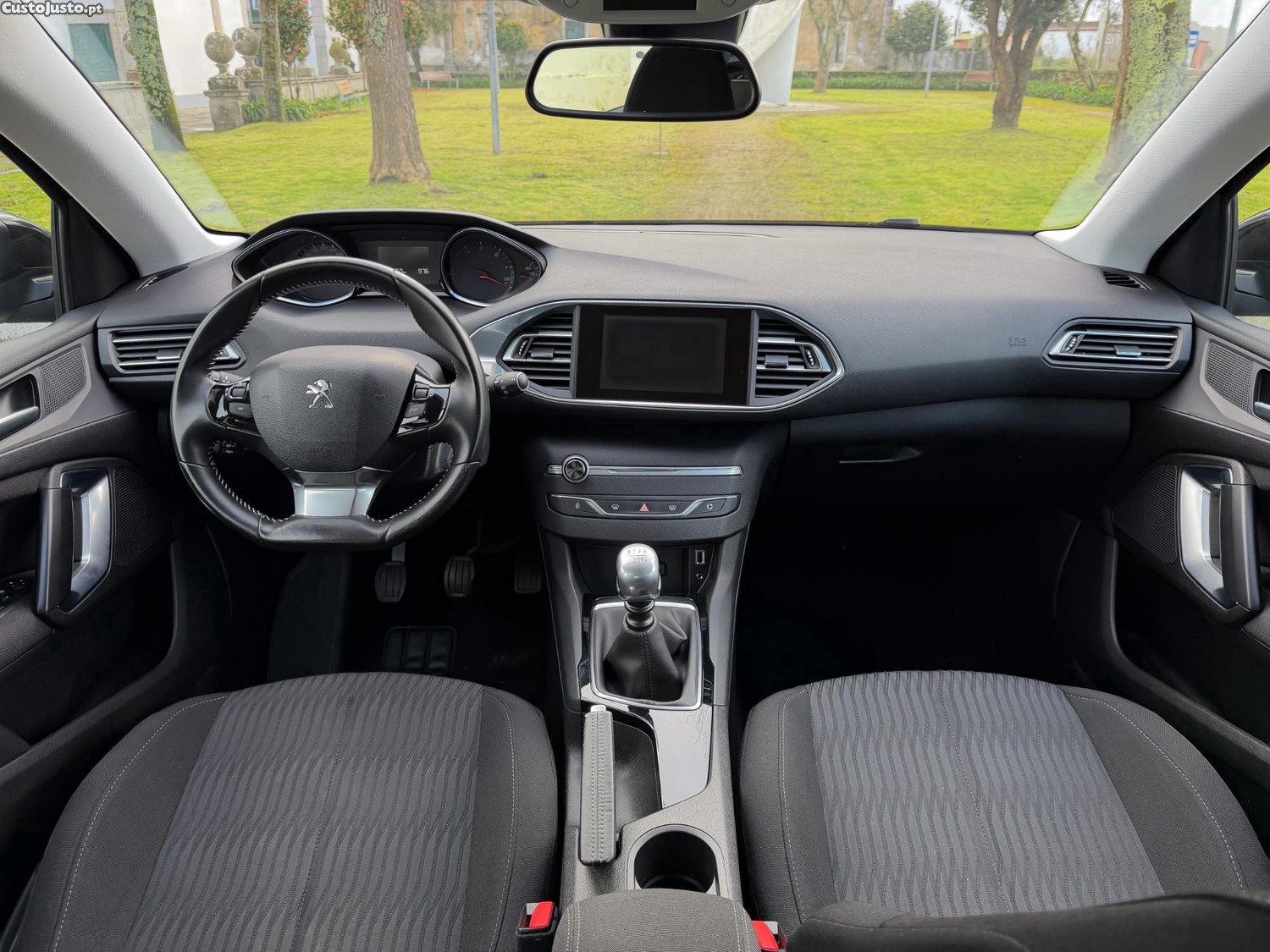 Peugeot 308 1.6 BlueHDi — fotografia 4