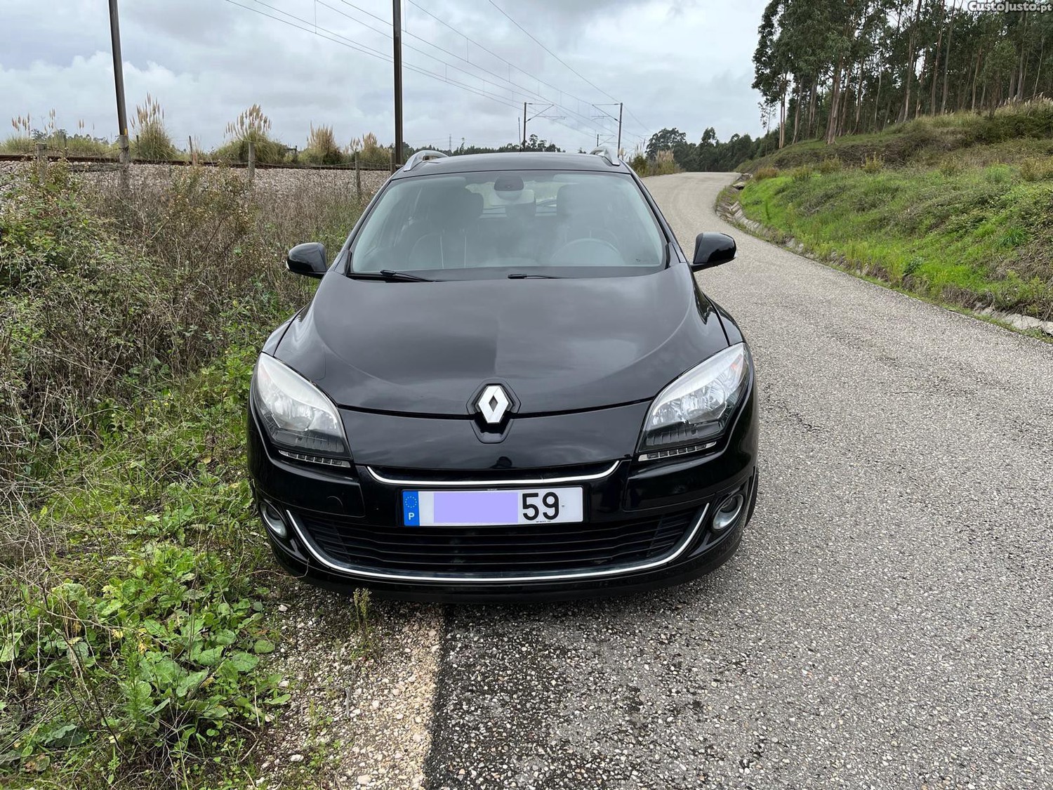Renault Mégane 1.5 dci - 12 foto 2