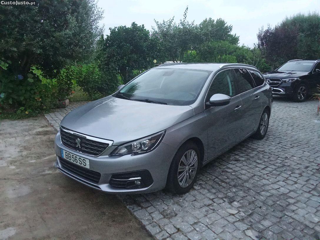 Peugeot 308 1.5 HDI ALLURE — fotografia 10