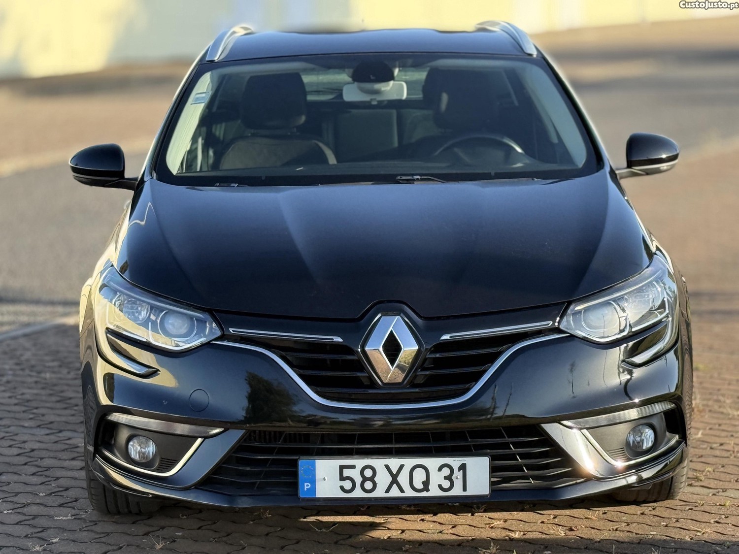 Renault Mégane Sport Tourer — fotografia 11
