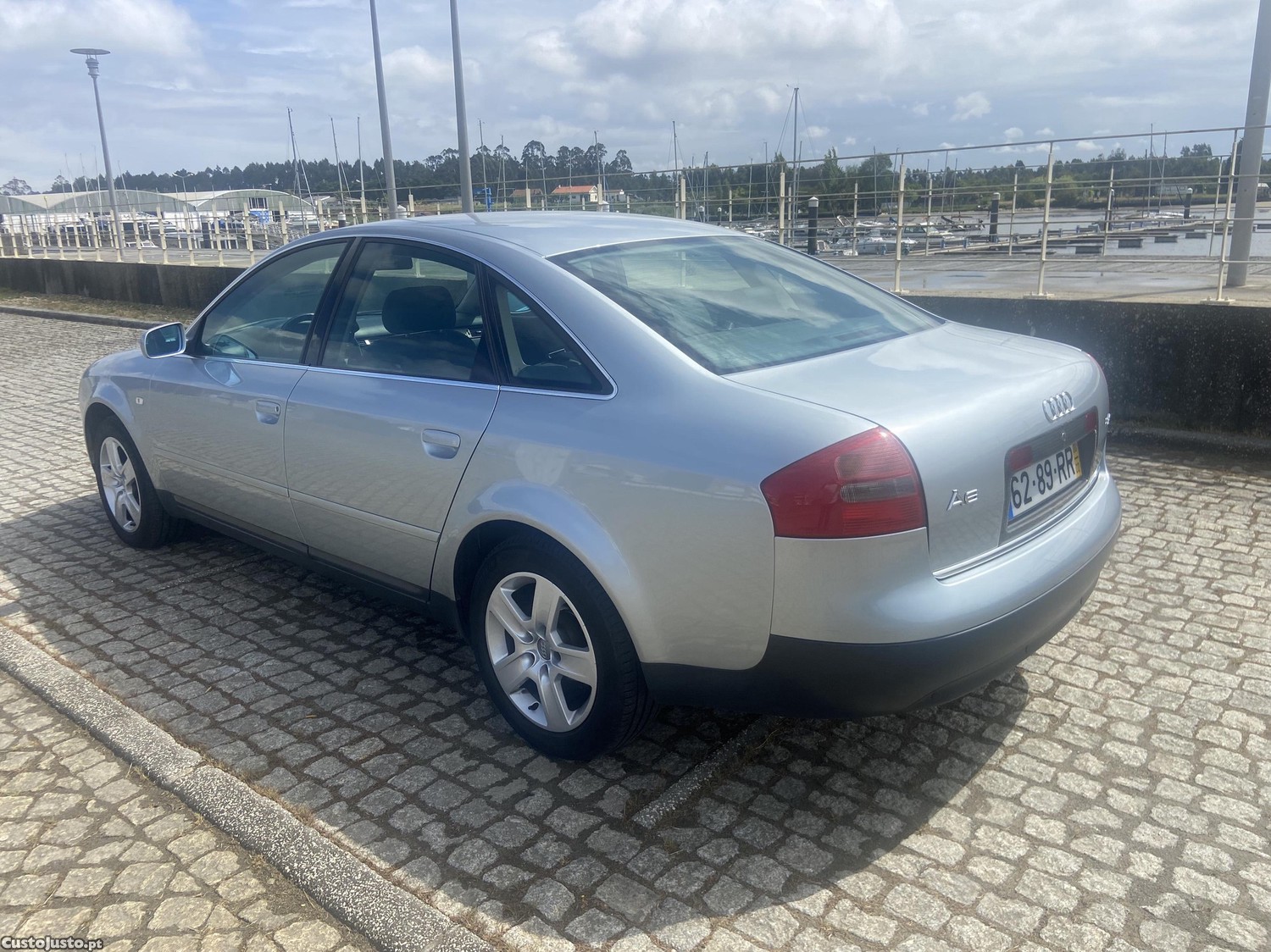 Audi A6 2.4 motor V6 — photo 2