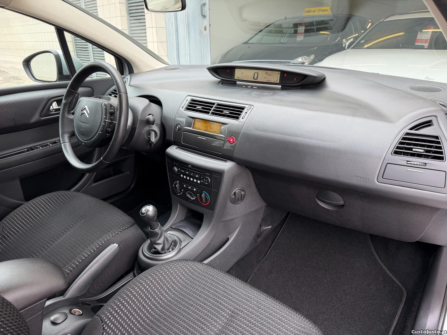 Citroën C4 1.6 HDi SX 110cv-UM PROPRIETÁRIO! Muito bem estimado! — fotografia 8