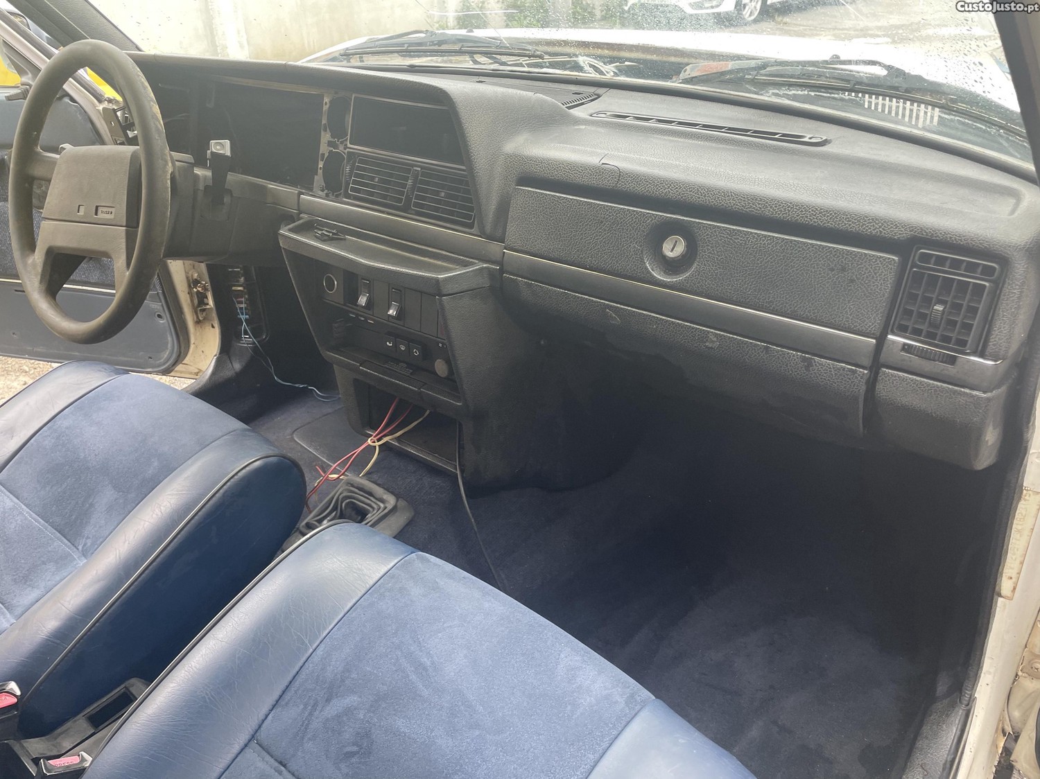 Volvo 240 Diesel Van — photo 3