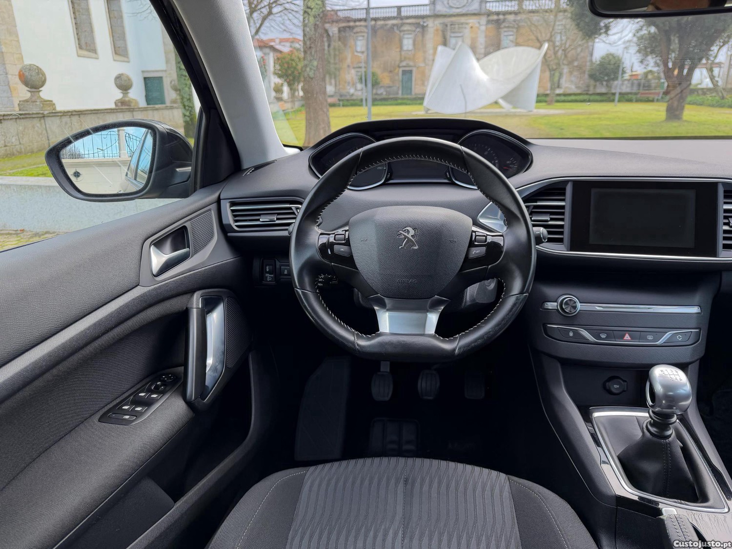 Peugeot 308 1.6 BlueHDi — fotografia 3
