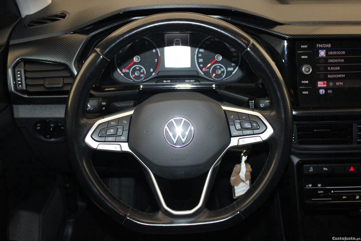 Volkswagen T-Cross 1.0 TSI LIFE — fotografia 22