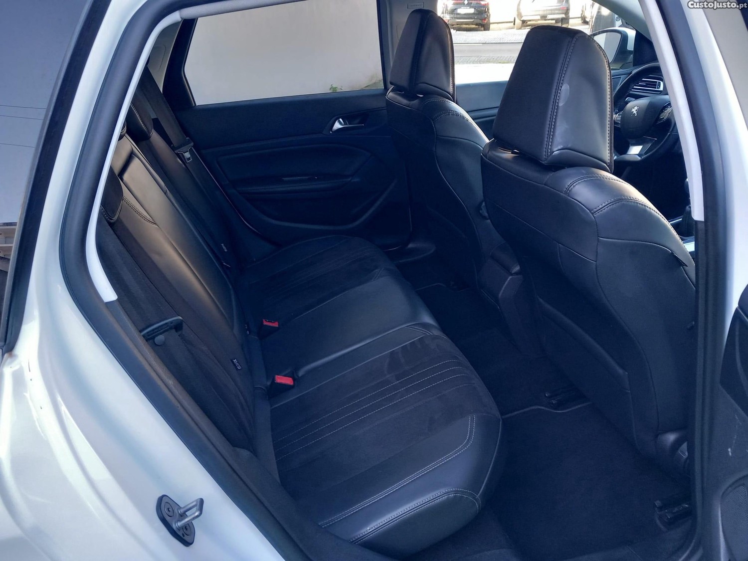 Peugeot 308 SW 2.0 HDi Active — fotografia 3