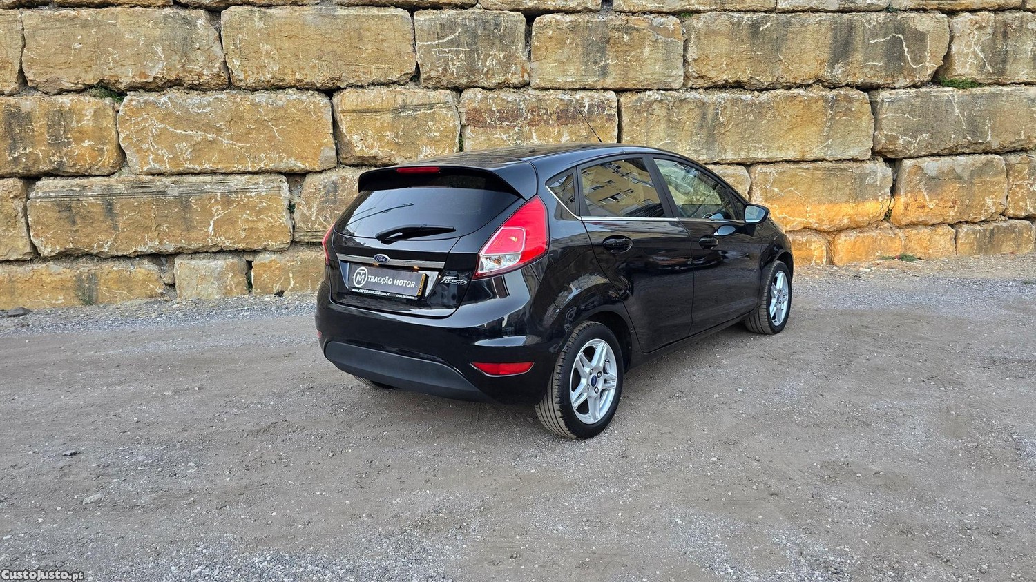 Ford Fiesta 1.5 TDCI — photo 2