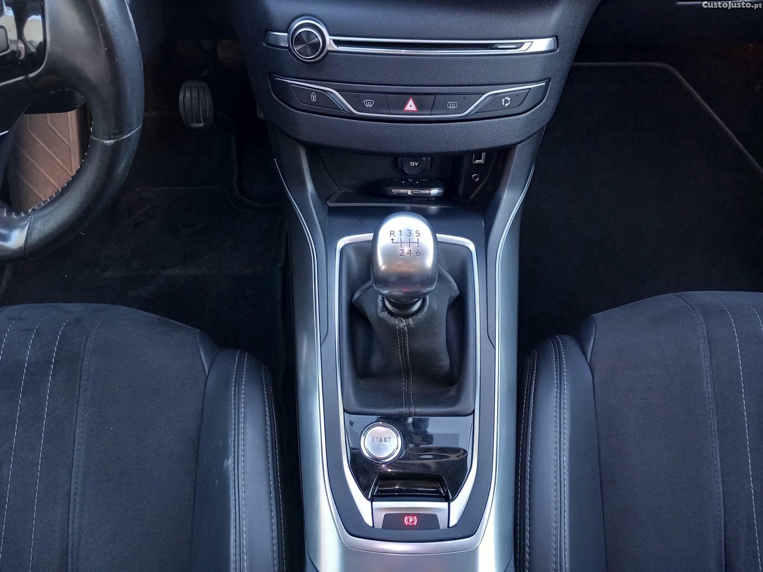 Peugeot 308 SW 2.0 HDi Active — fotografia 7