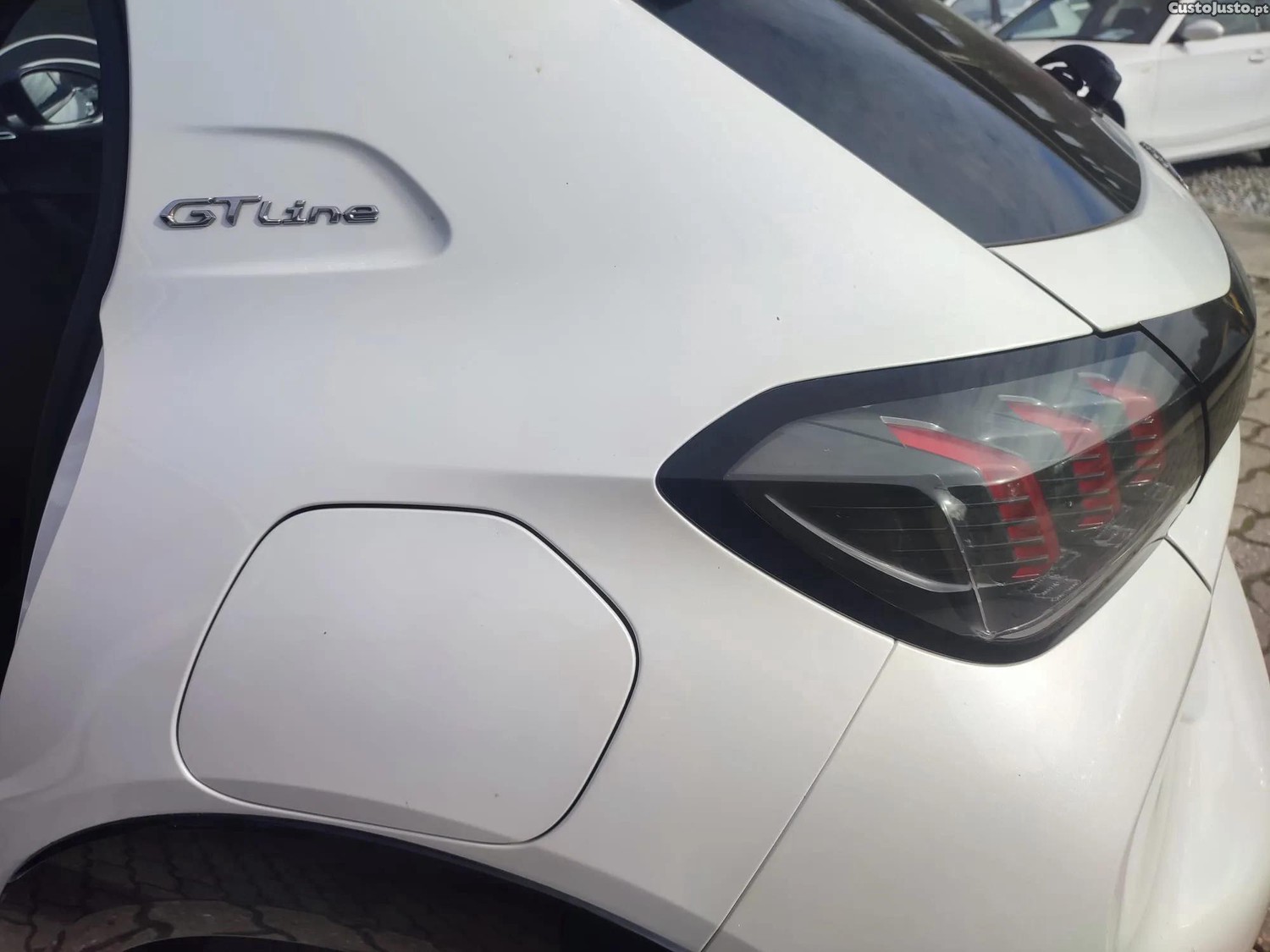 Peugeot 208 GT LINE - 20 foto 3
