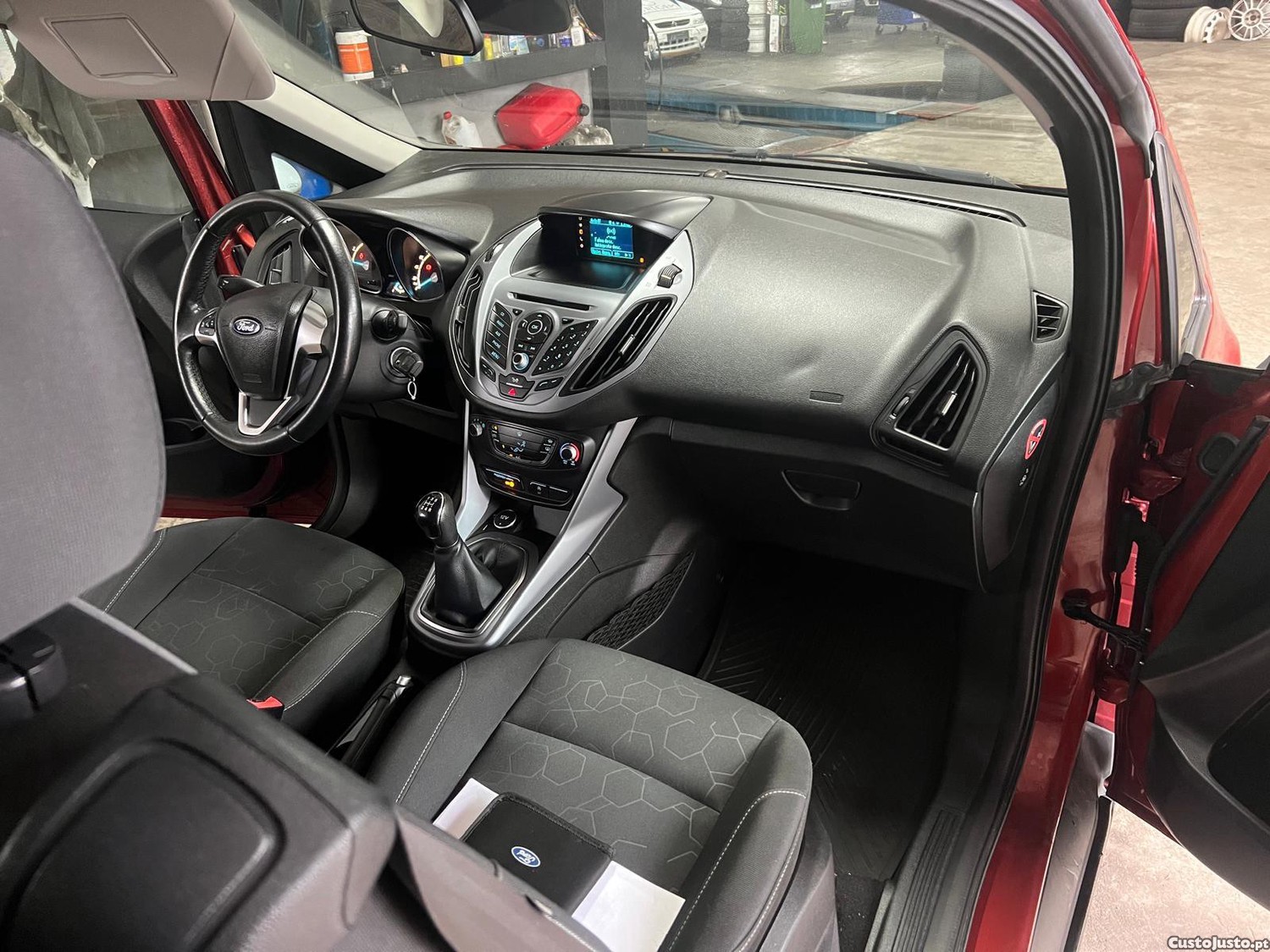 Ford B-Max 1.0 EcoBoost Titanium — fotografia 3