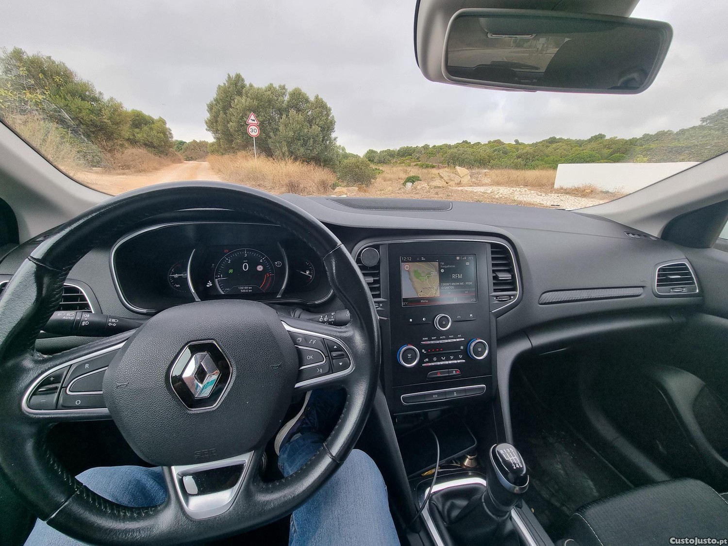 Renault Mégane zen - 17 — photo 2