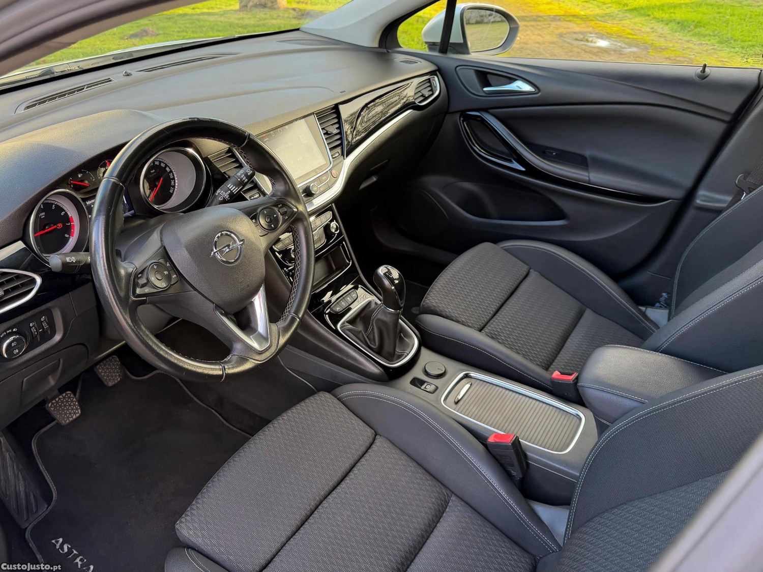 Opel Astra +1.0 Innovation S/S — fotografia 4