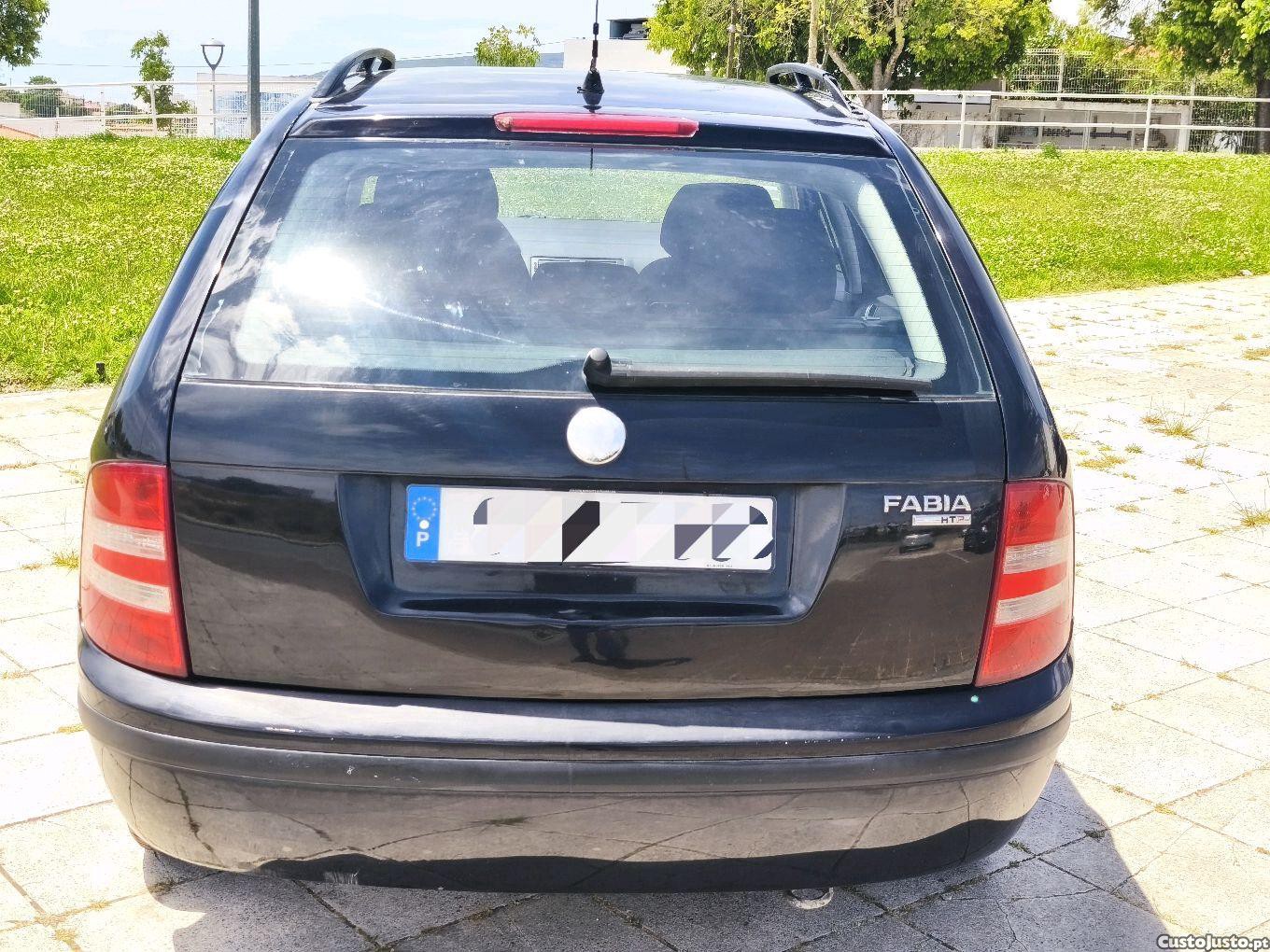 Skoda Fabia break 1.2 Thp — fotografia 8