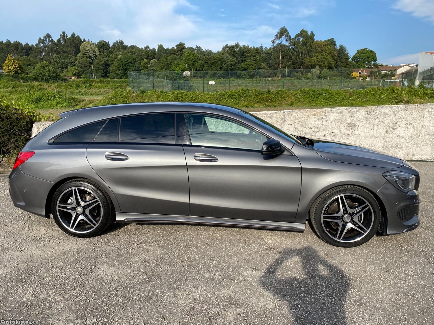 Mercedes-Benz CLA 180 180 D AMG LINE NACIONAL - 16 foto 2