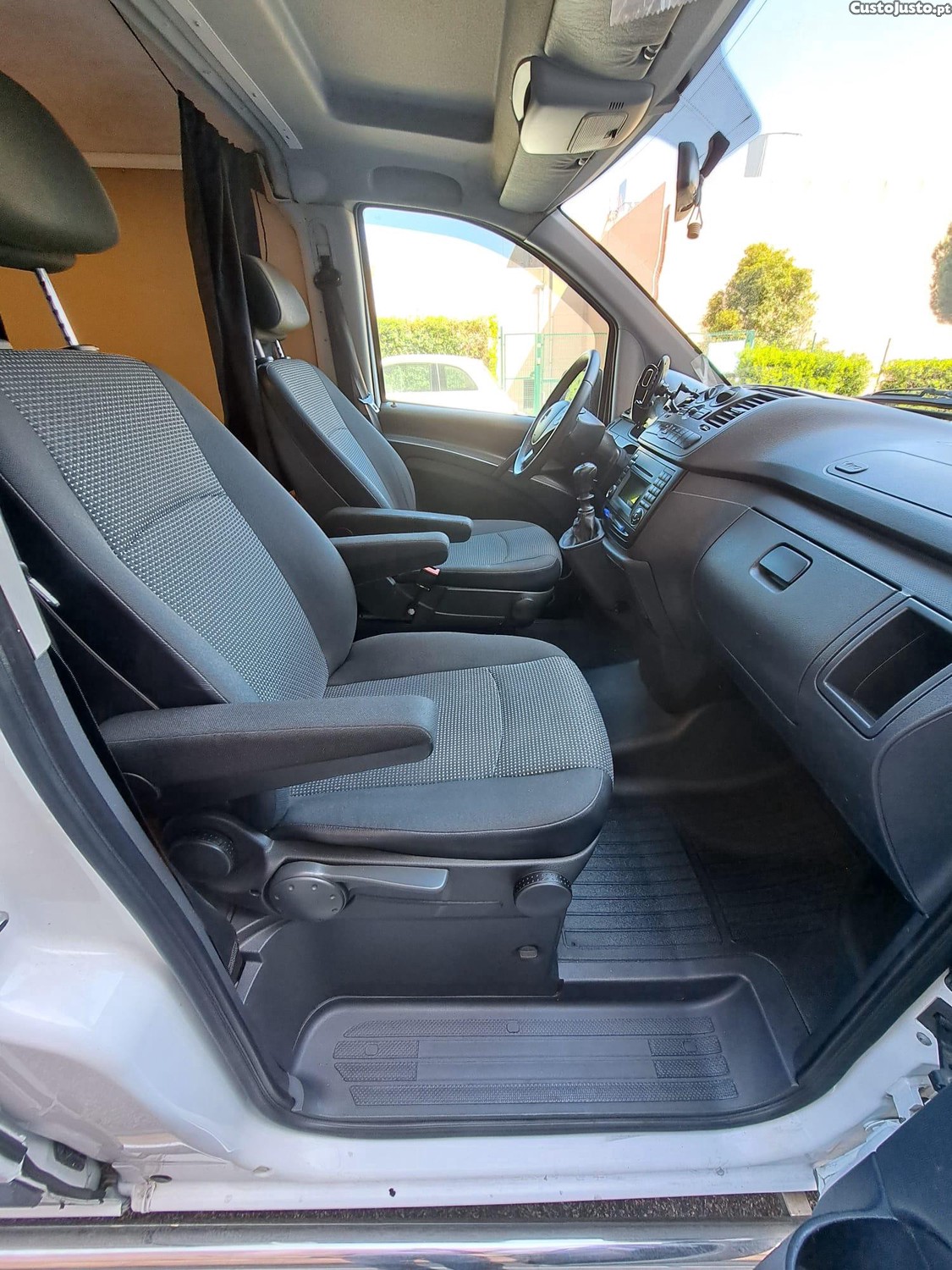 Mercedes-Benz Vito 115 CDI — fotografia 5