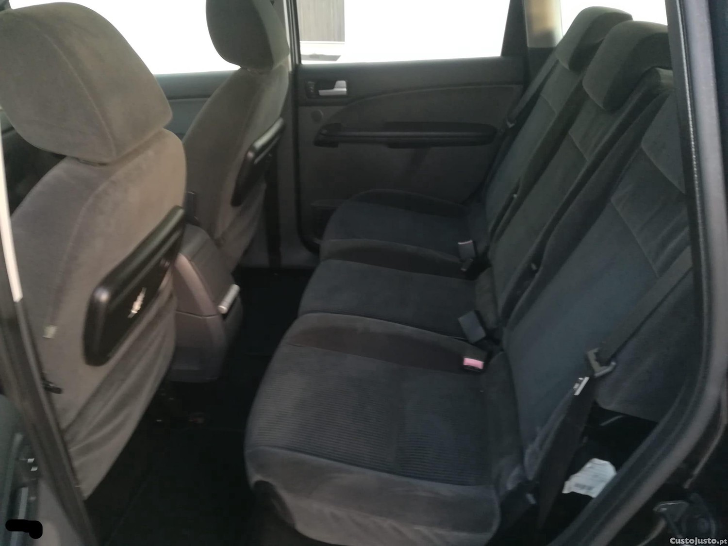 Ford C-Max Ghia — fotografia 2