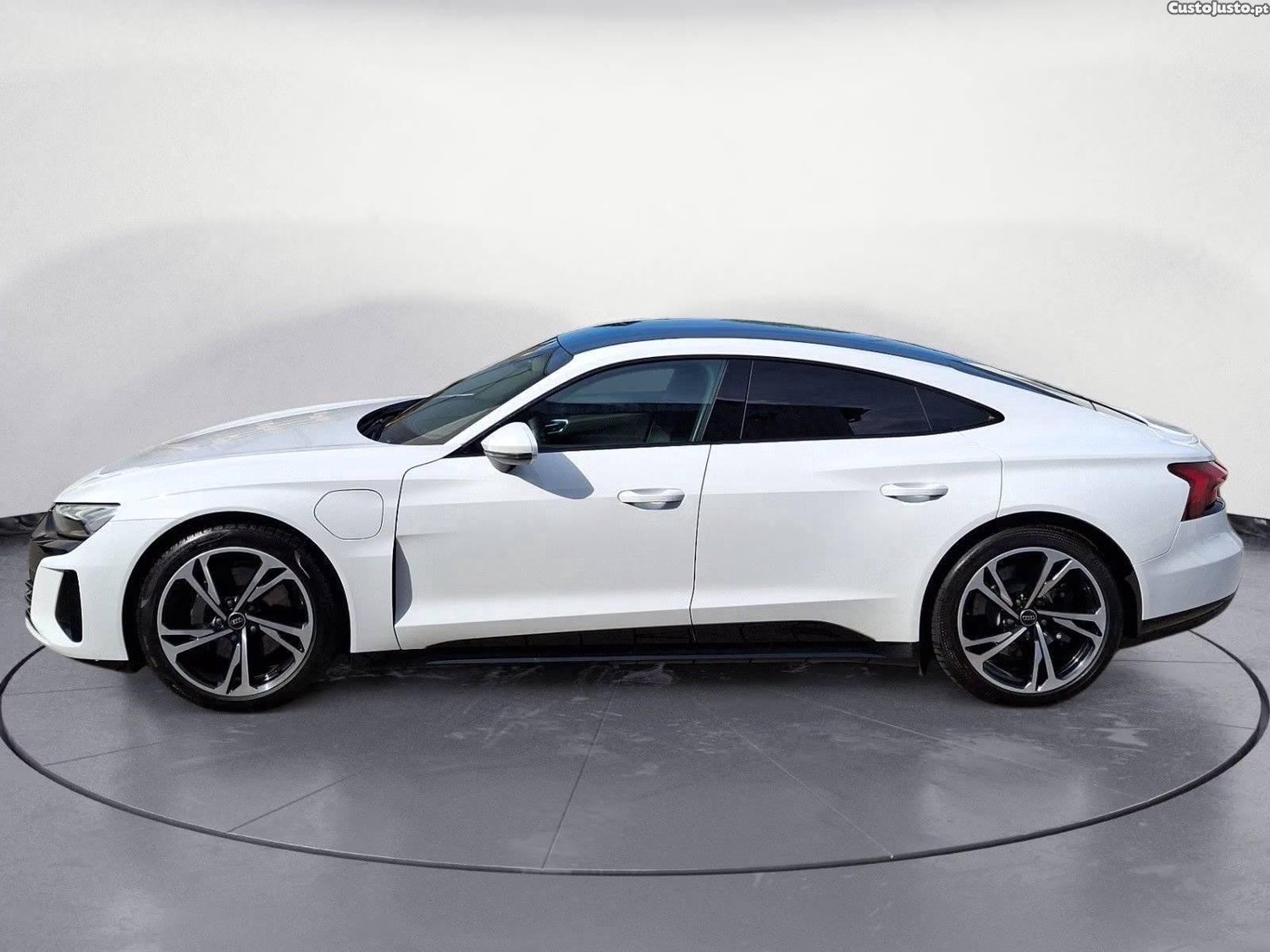 Audi e-tron GT quattro - 23 foto 2