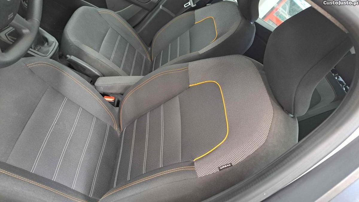 Dacia Sandero 1.0 TCe 90 ECO-G — photo 4
