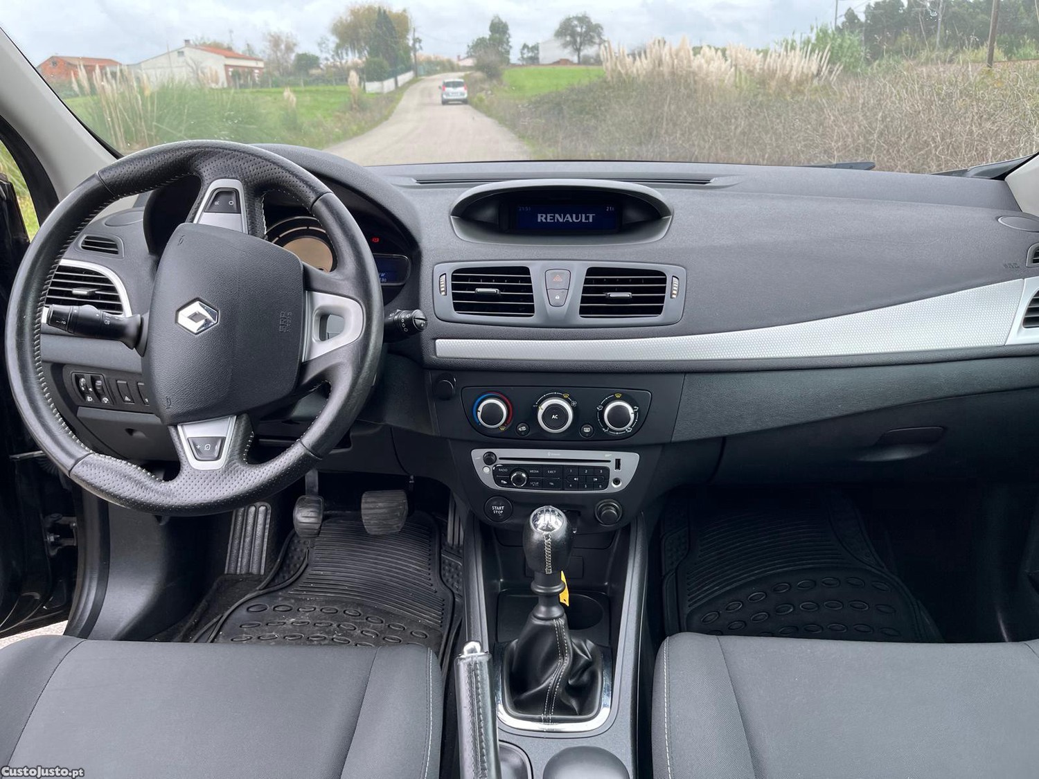 Renault Mégane 1.5 dci - 12 foto 5