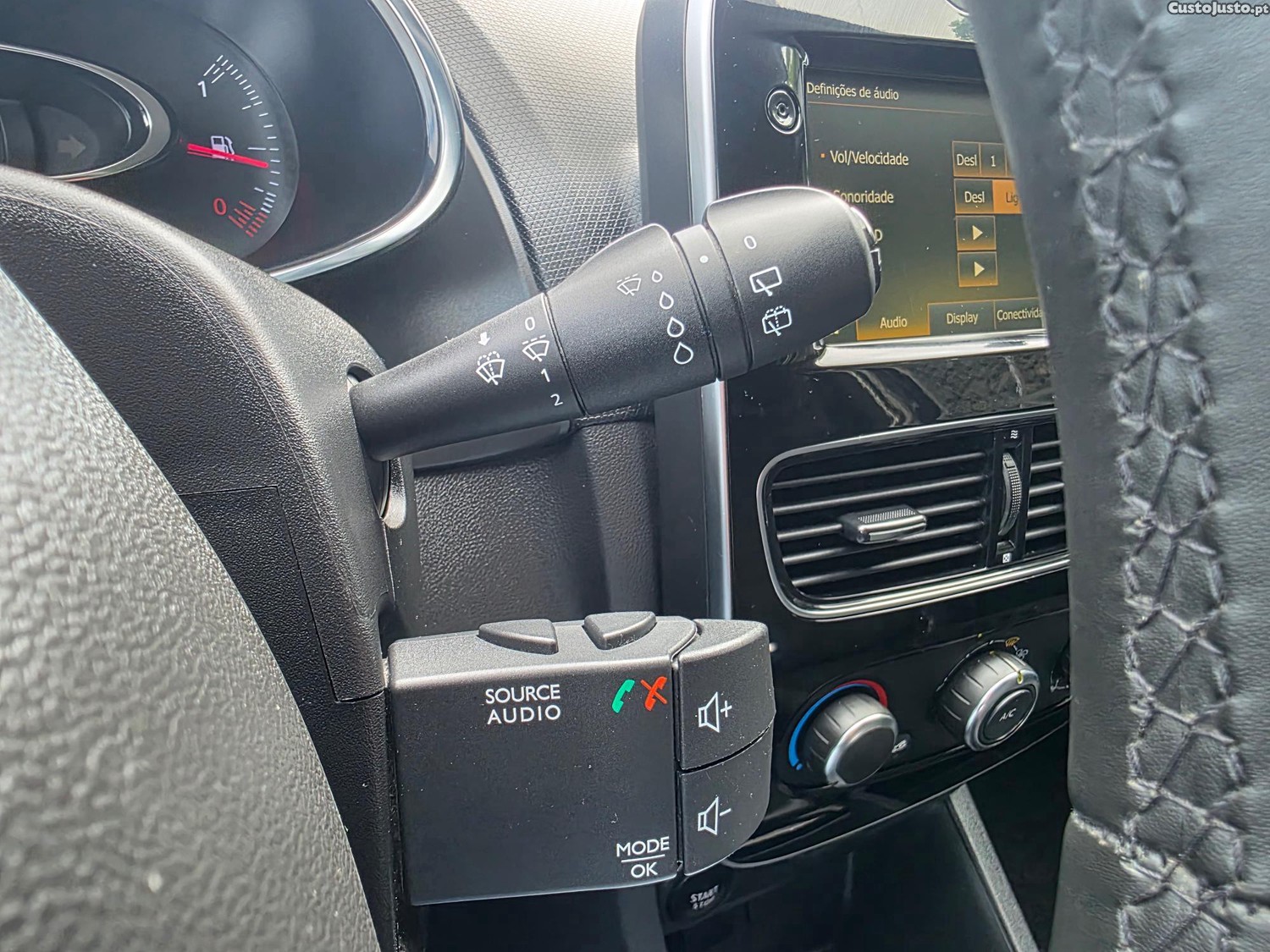 Renault Clio ST 0.9 TCE Limited — fotografia 7