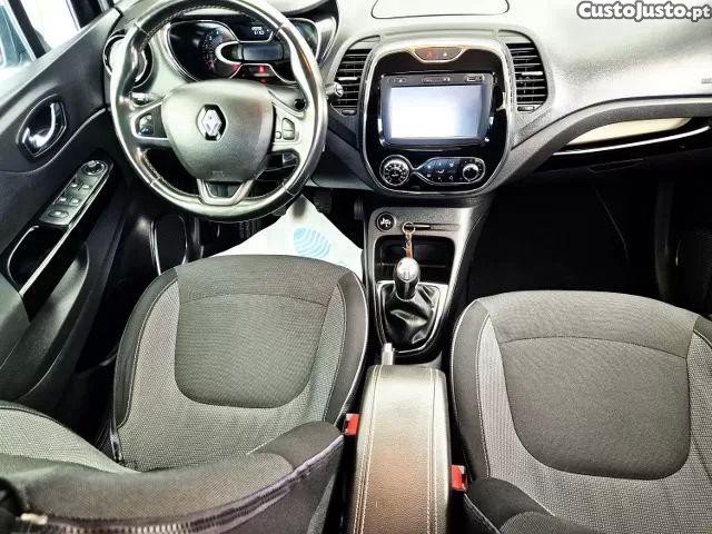 Renault Captur 1.5 dci exclusive - 17 — photo 4