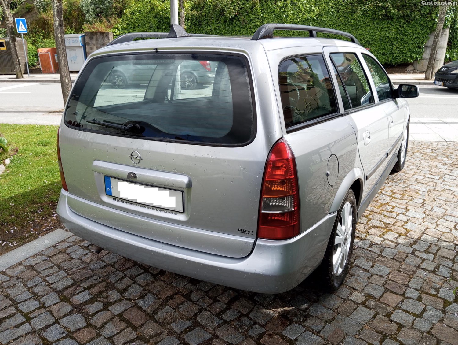 Opel Astra Caravan 2.0 Dti — fotografia 6