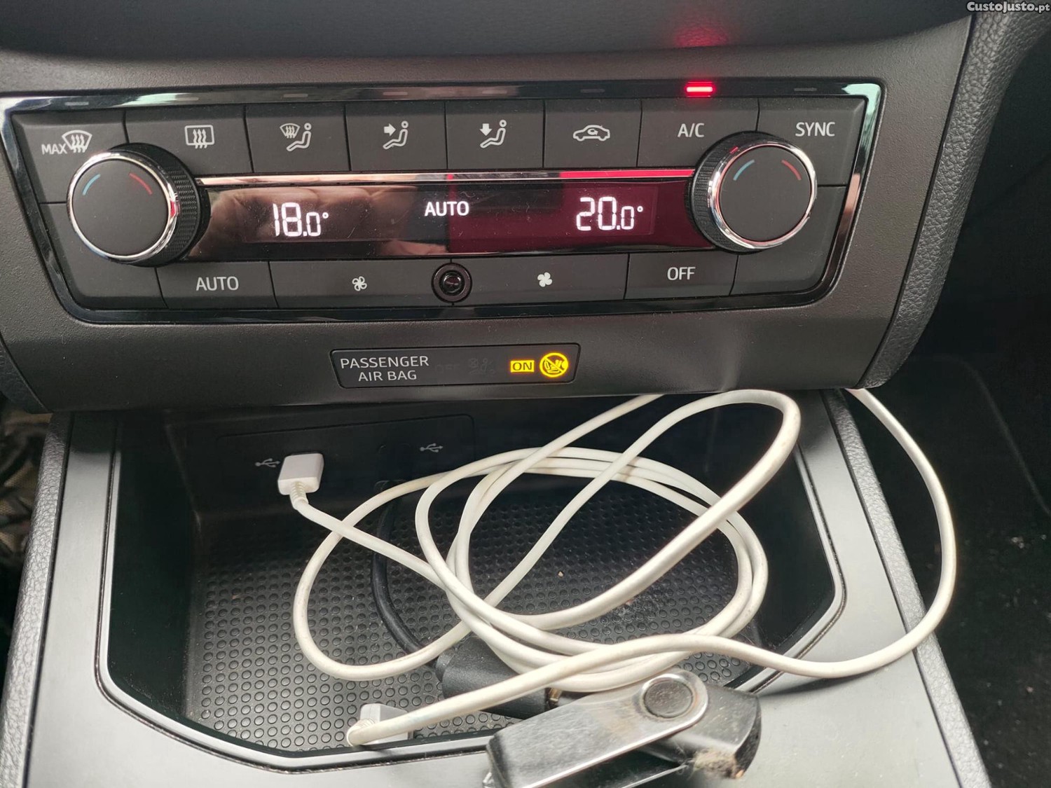 SEAT Ibiza FR — fotografia 4