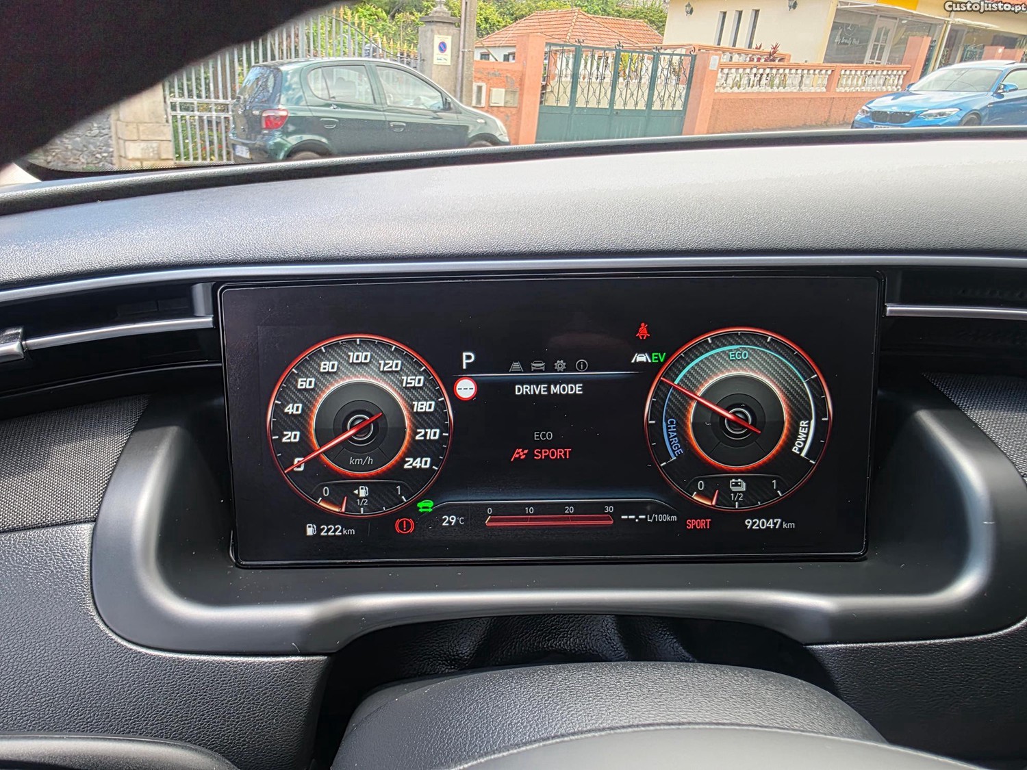Hyundai Tucson HEV 1.6 T-GDI Premium — fotografia 21