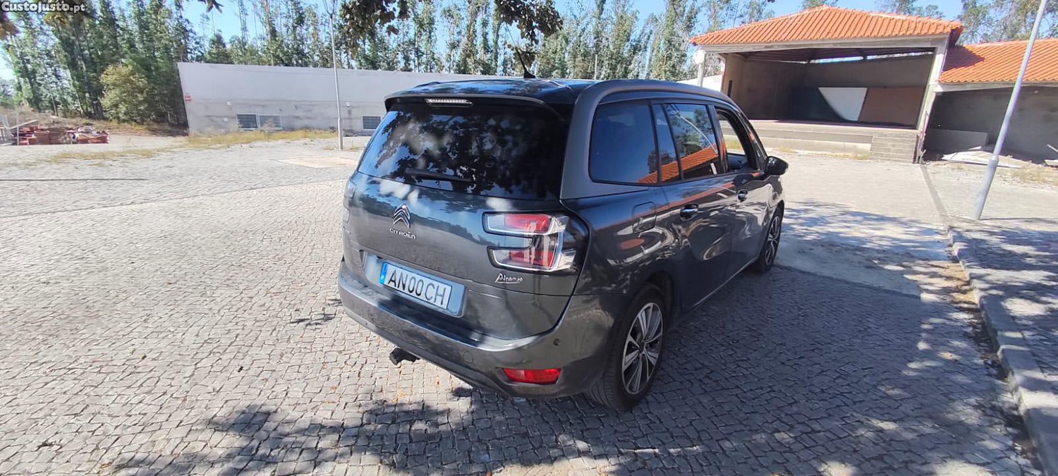 Citroën C4 Grand Picasso Exclusive 1.6 HDI de 2016 — photo 4