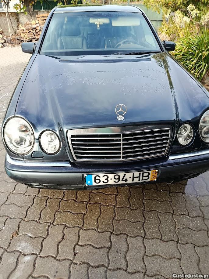 Mercedes-Benz E 250 W210 — photo 2