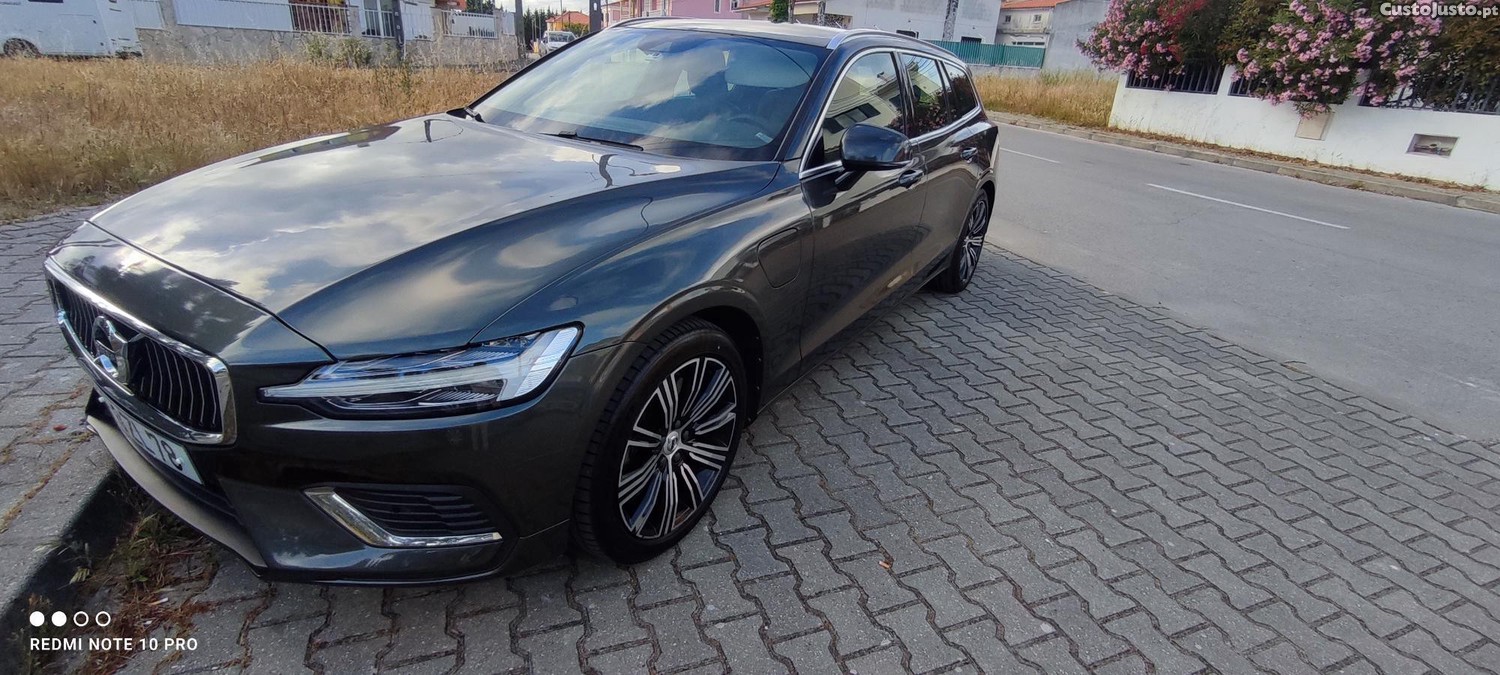 Volvo V60 T8 twin engine inscription AWD — fotografia 8