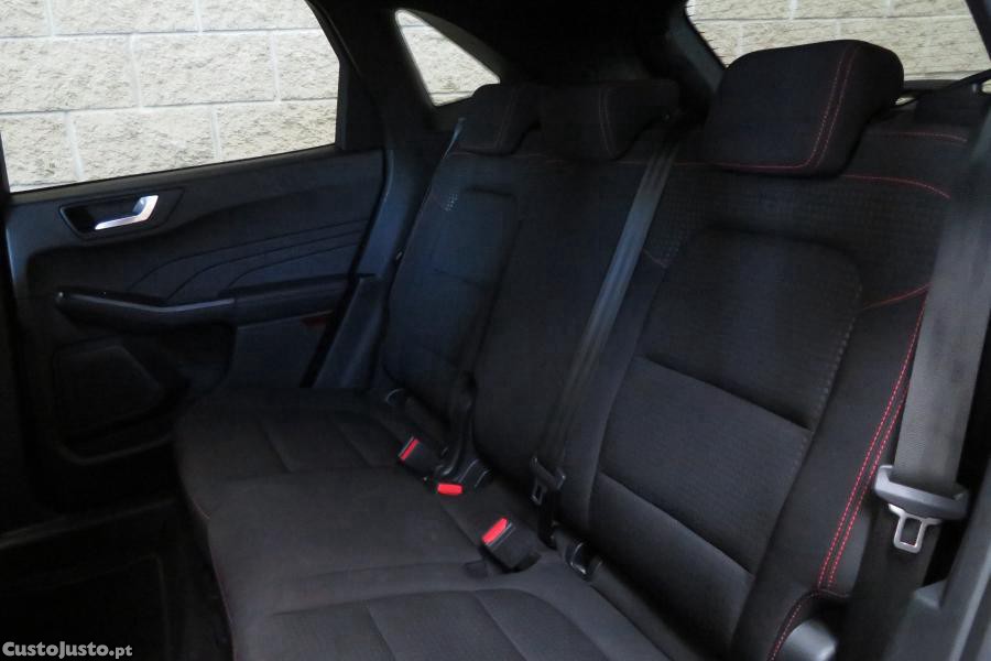 Ford Kuga 1.5 EcoBoost ST-Line — fotografia 22