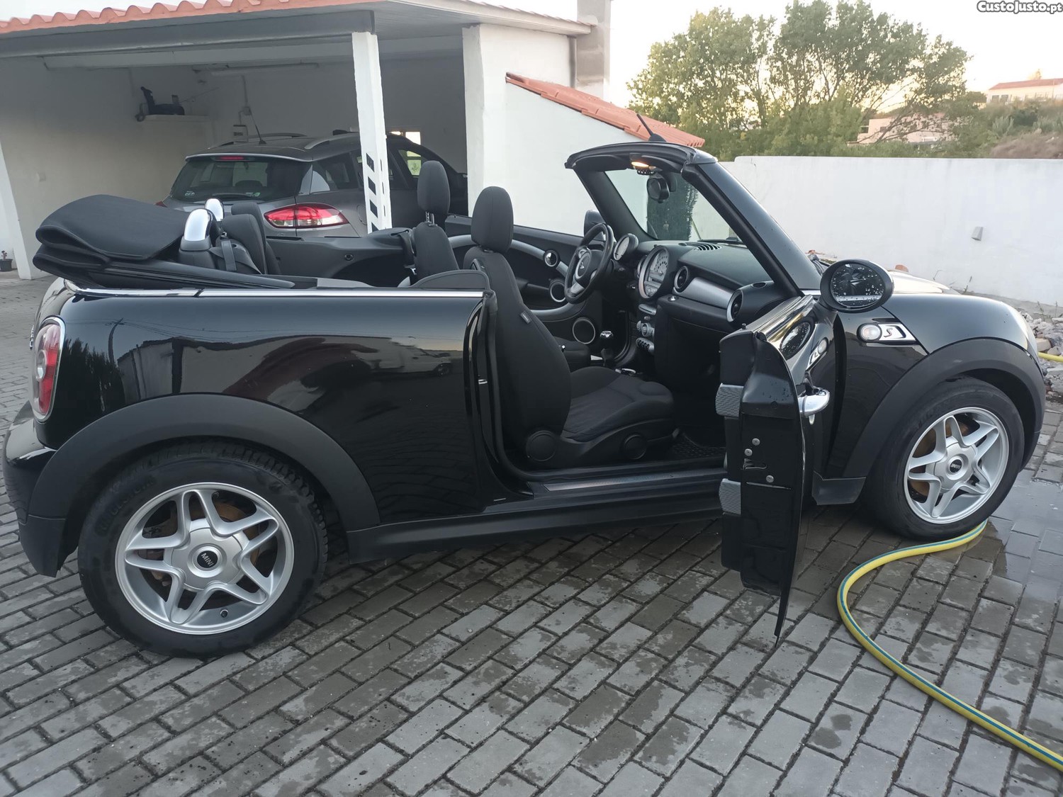 MINI Cooper S Cabrio - 10 foto 2