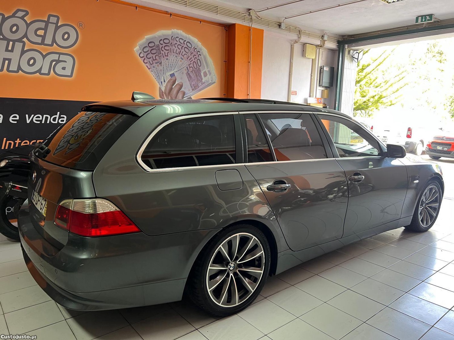 BMW 520 Série 5 - 06 — photo 2