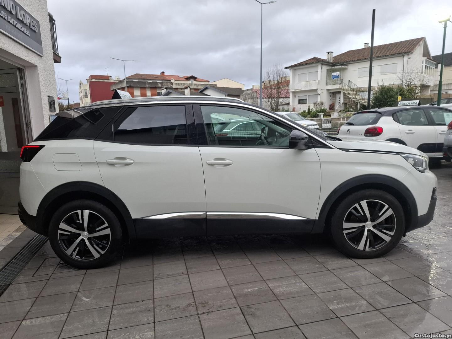 Peugeot 3008 1.2 PureTech Allure Pack — fotografia 12