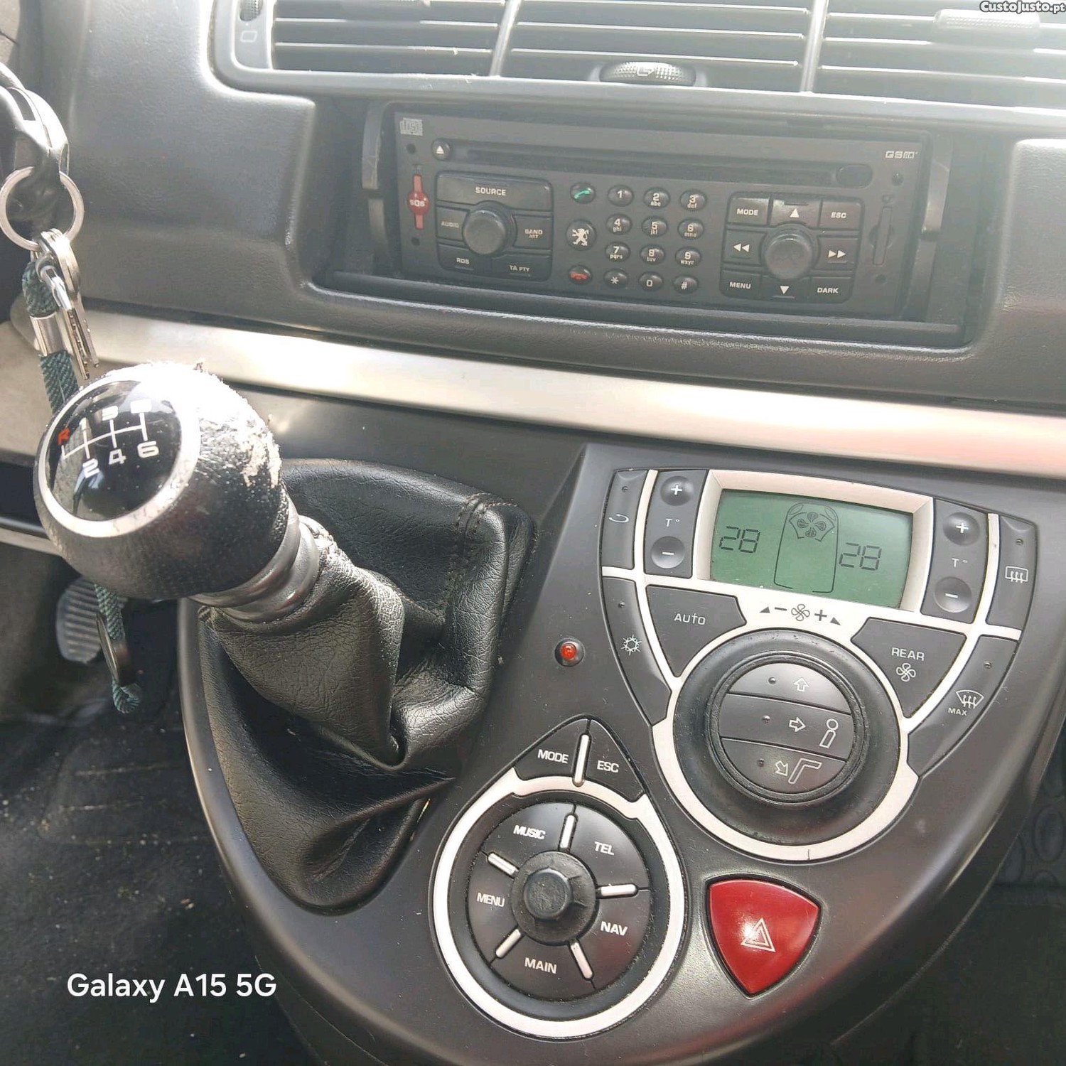 Peugeot 807 2.200 — photo 3