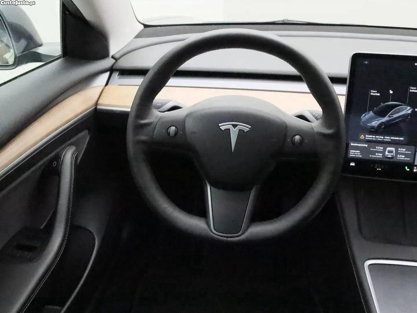 Tesla Model 3 Standard RWD Plus - 21 — photo 2