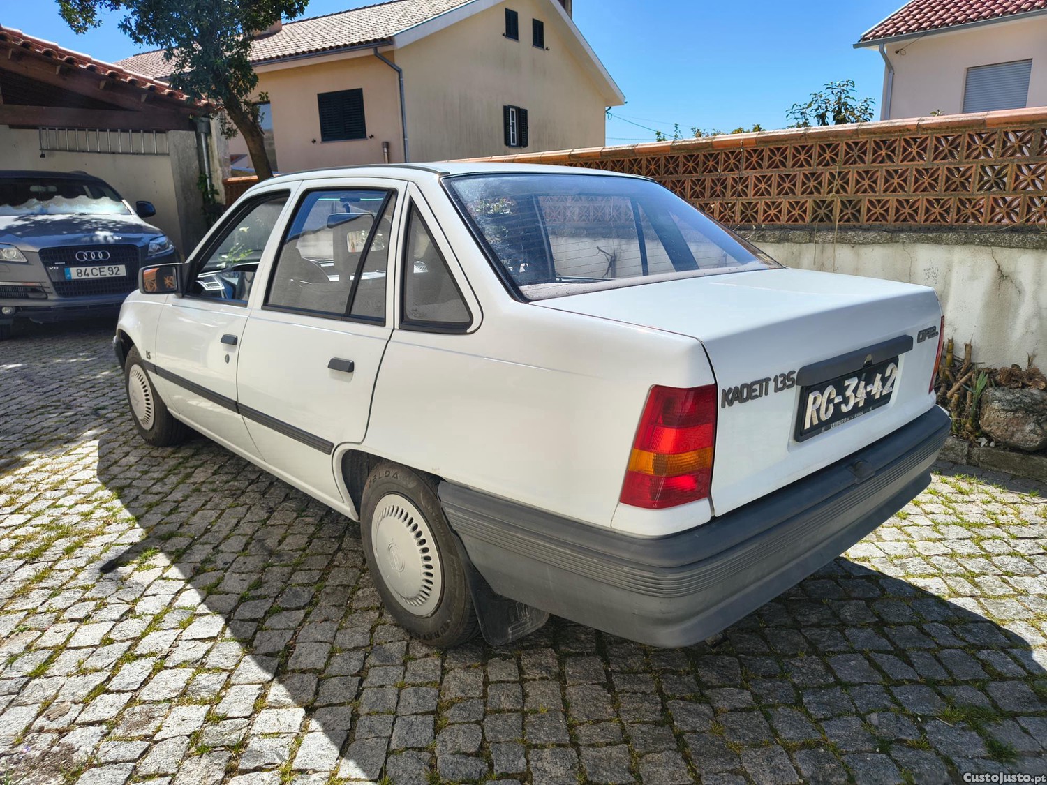 Opel Kadett 1.3 LS — fotografia 10