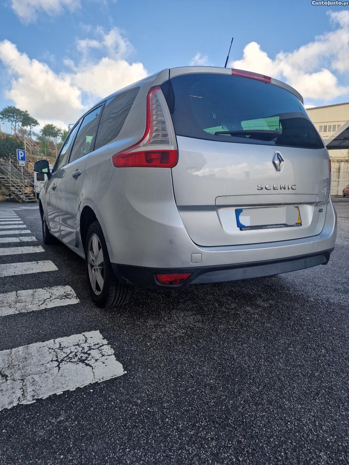 Renault Grand Scénic 1.5 cdti — fotografia 7