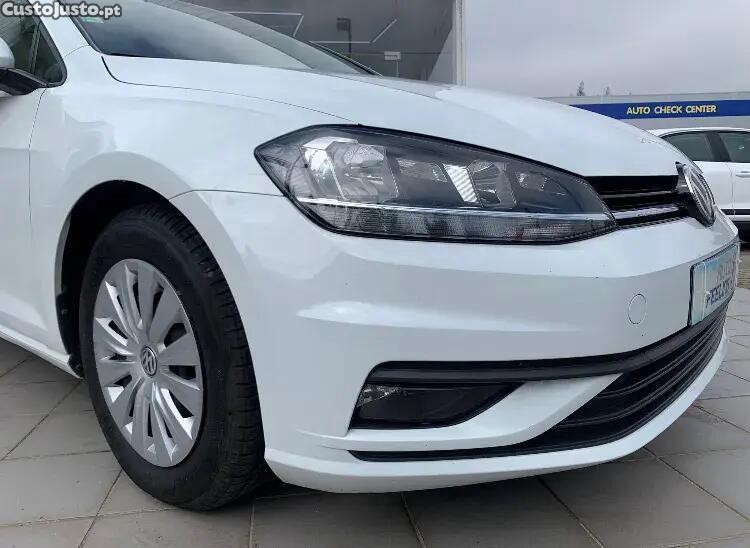 VW Golf 1.6 TDI Confortline - 19 foto 3