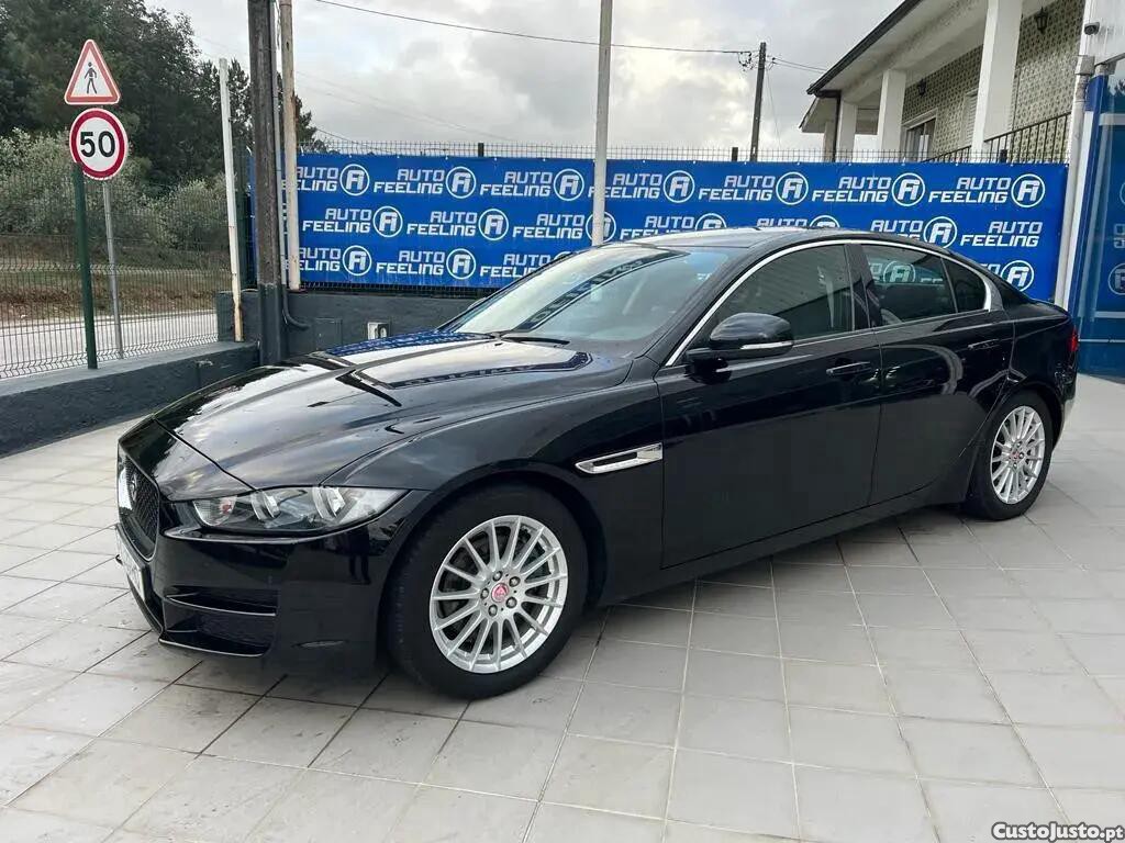 Jaguar XE 2.0 D Prestige - 16 foto 2