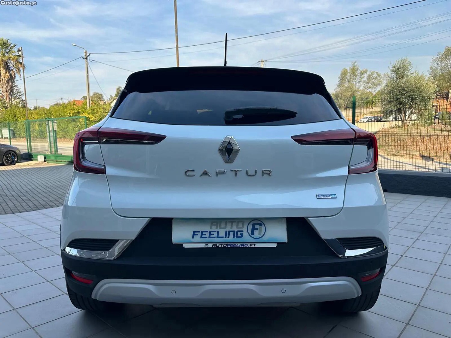 Renault Captur 1.6 E-Tech Intens — fotografia 20