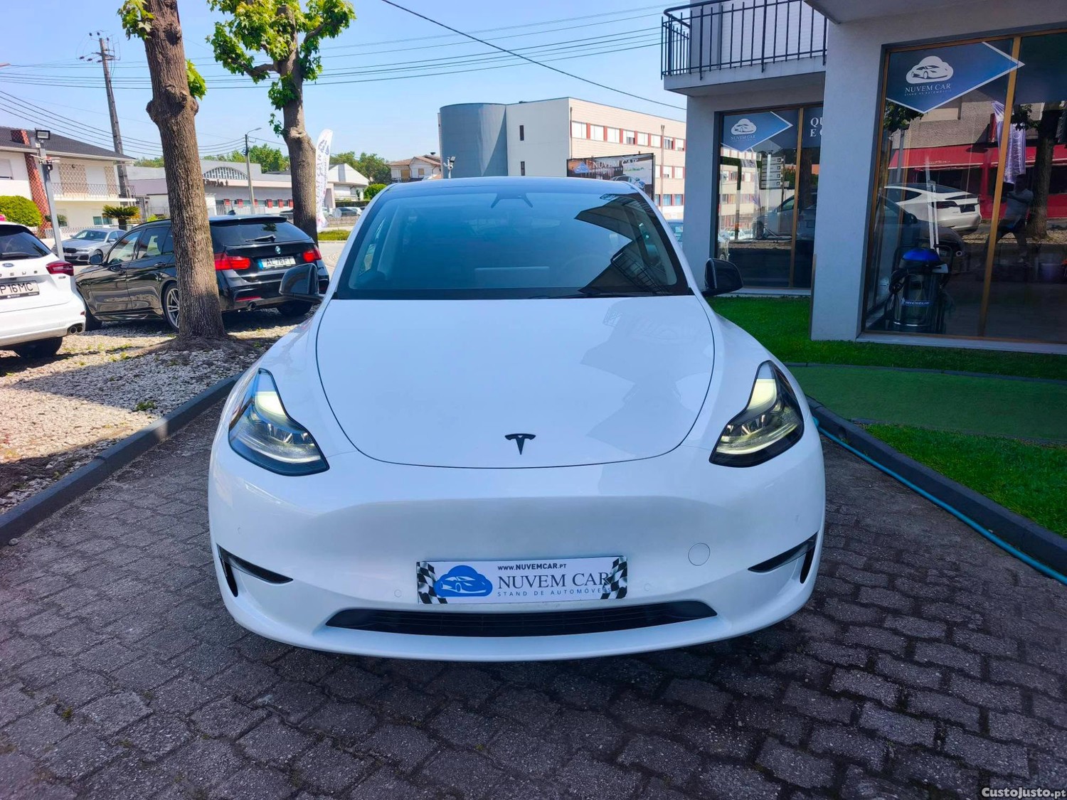 Tesla Model Y Dual Motor Long Range Kit Performance — fotografia 11