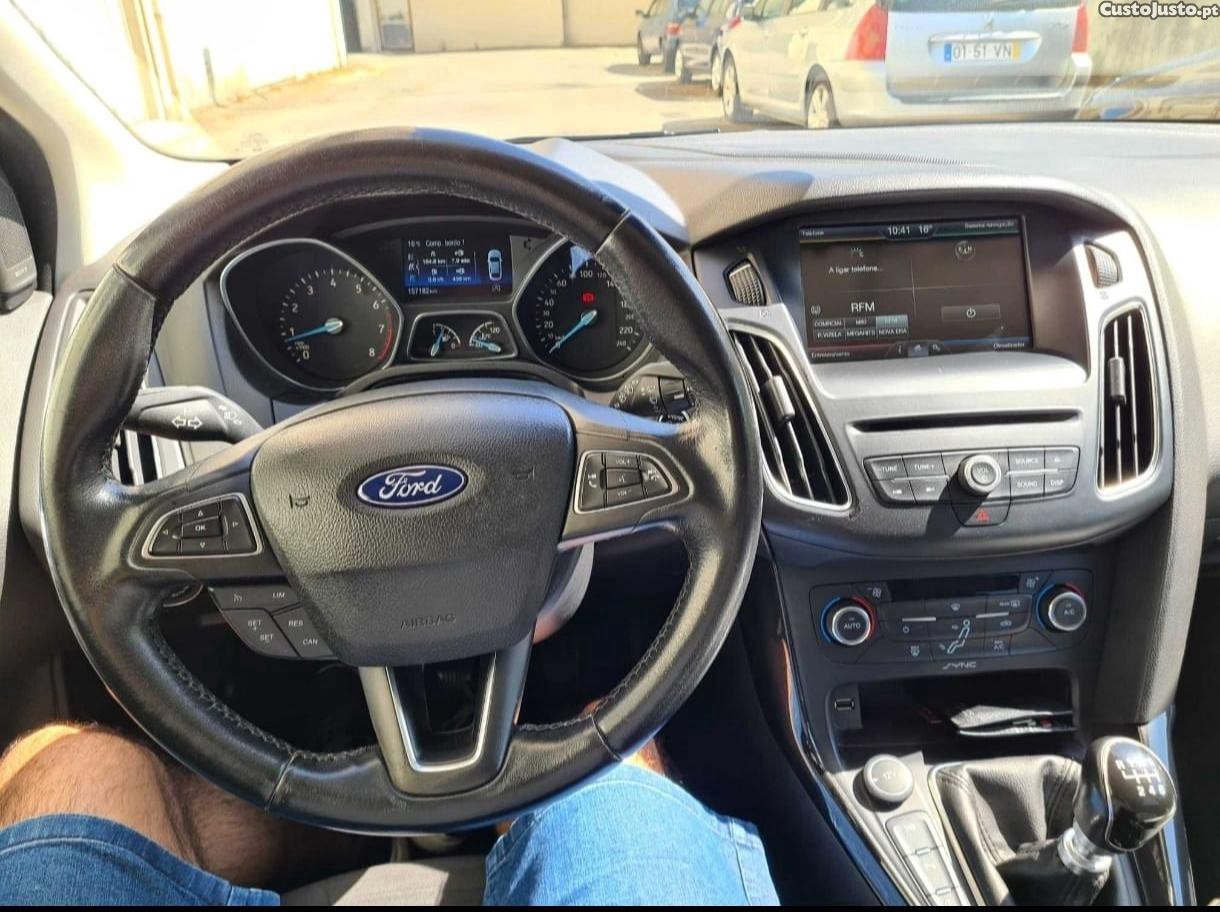 Ford Focus ecoboost — photo 4