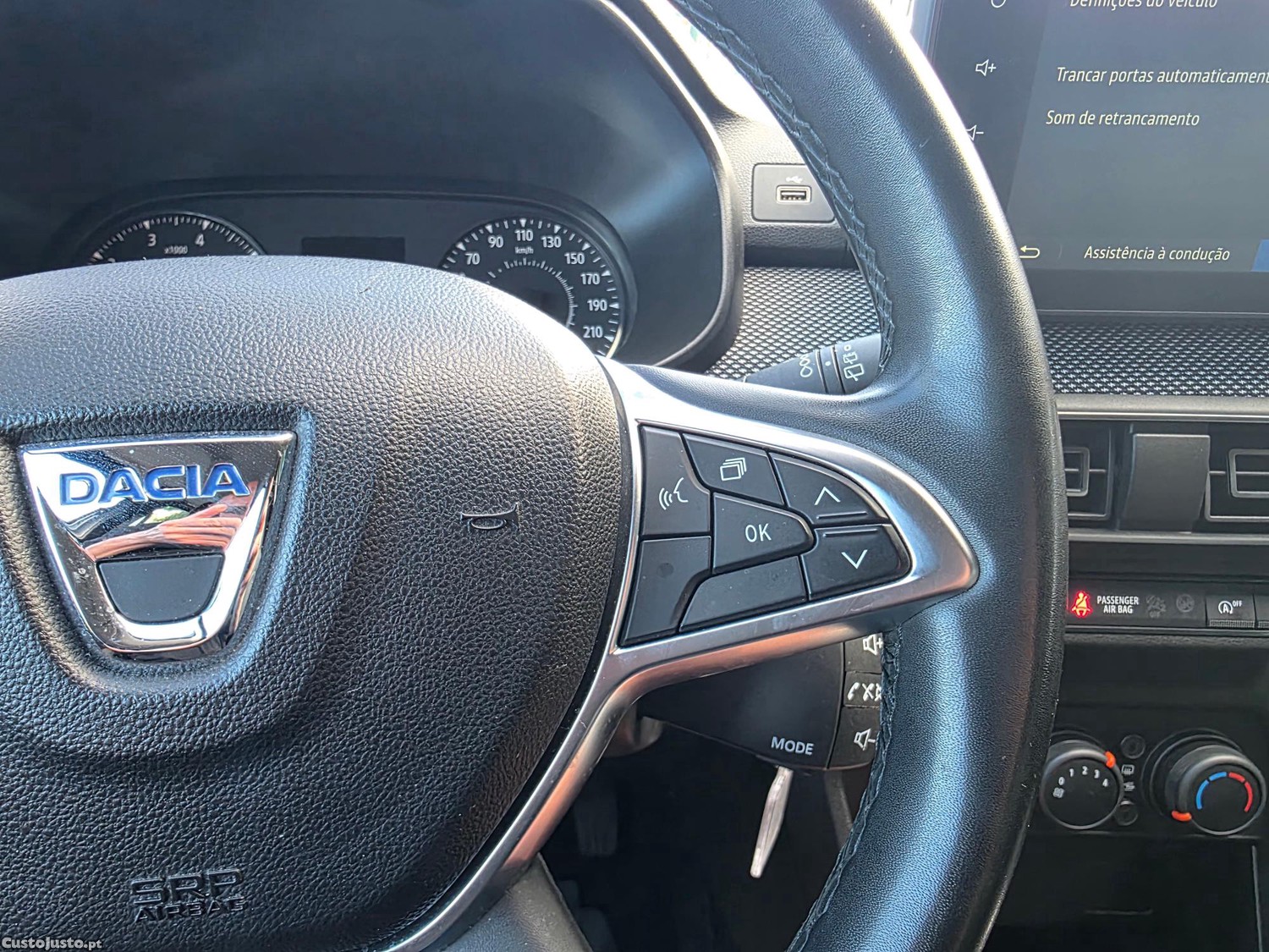 Dacia Sandero 1.0 TCE Comfort — fotografia 7